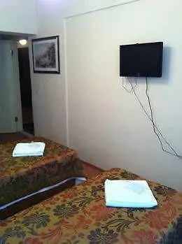 Buhara בית הארחה 2*